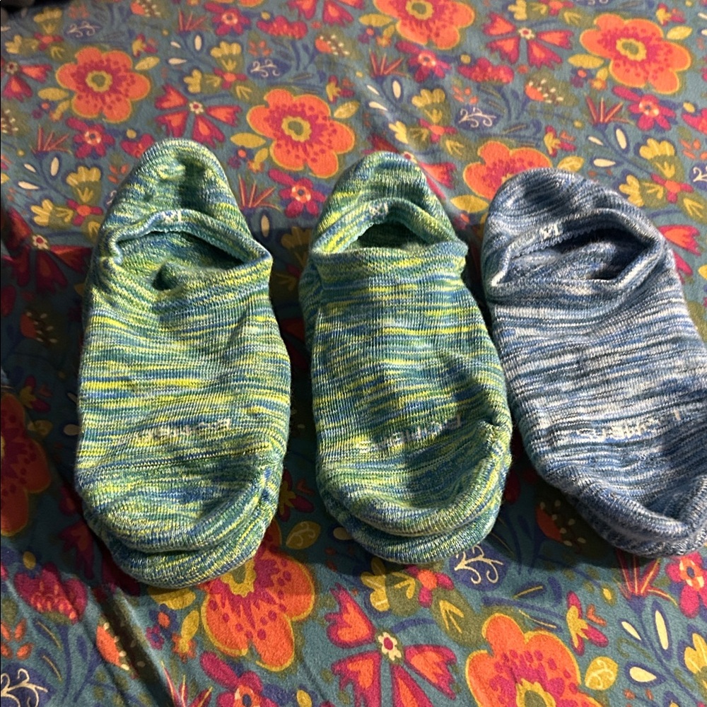 Bombas Size XL No Shows NWOT